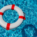 Rettungsring in einem Pool